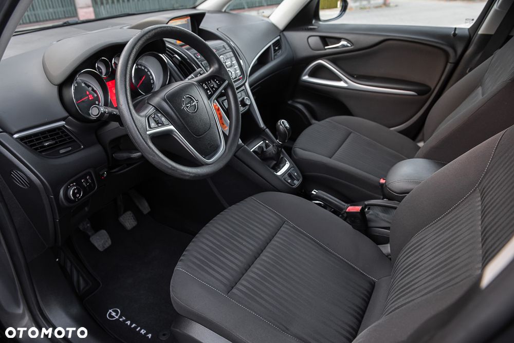 Opel Zafira - 11