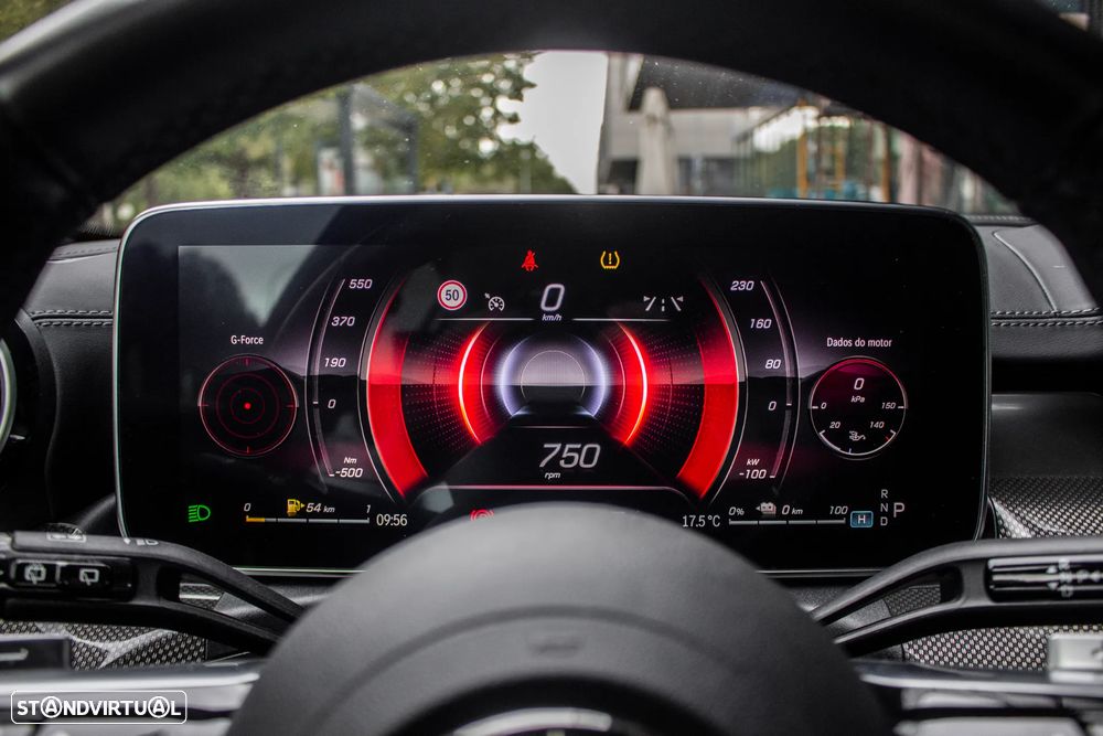 Mercedes-Benz C 300 e AMG Line - 19