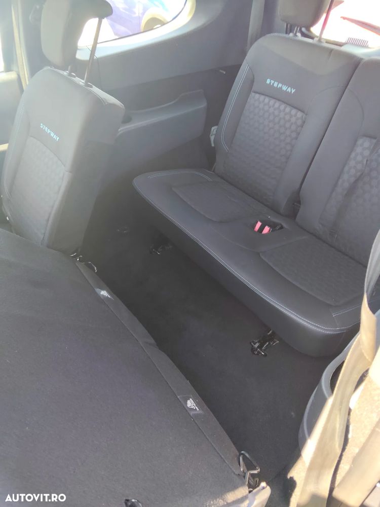 Dacia Lodgy 1.5 dCi 109 CP Stepway - 12