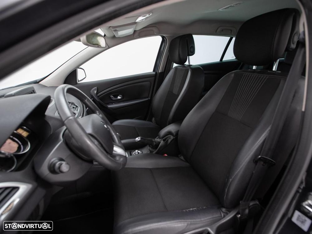 Renault Mégane Sport Tourer - 8