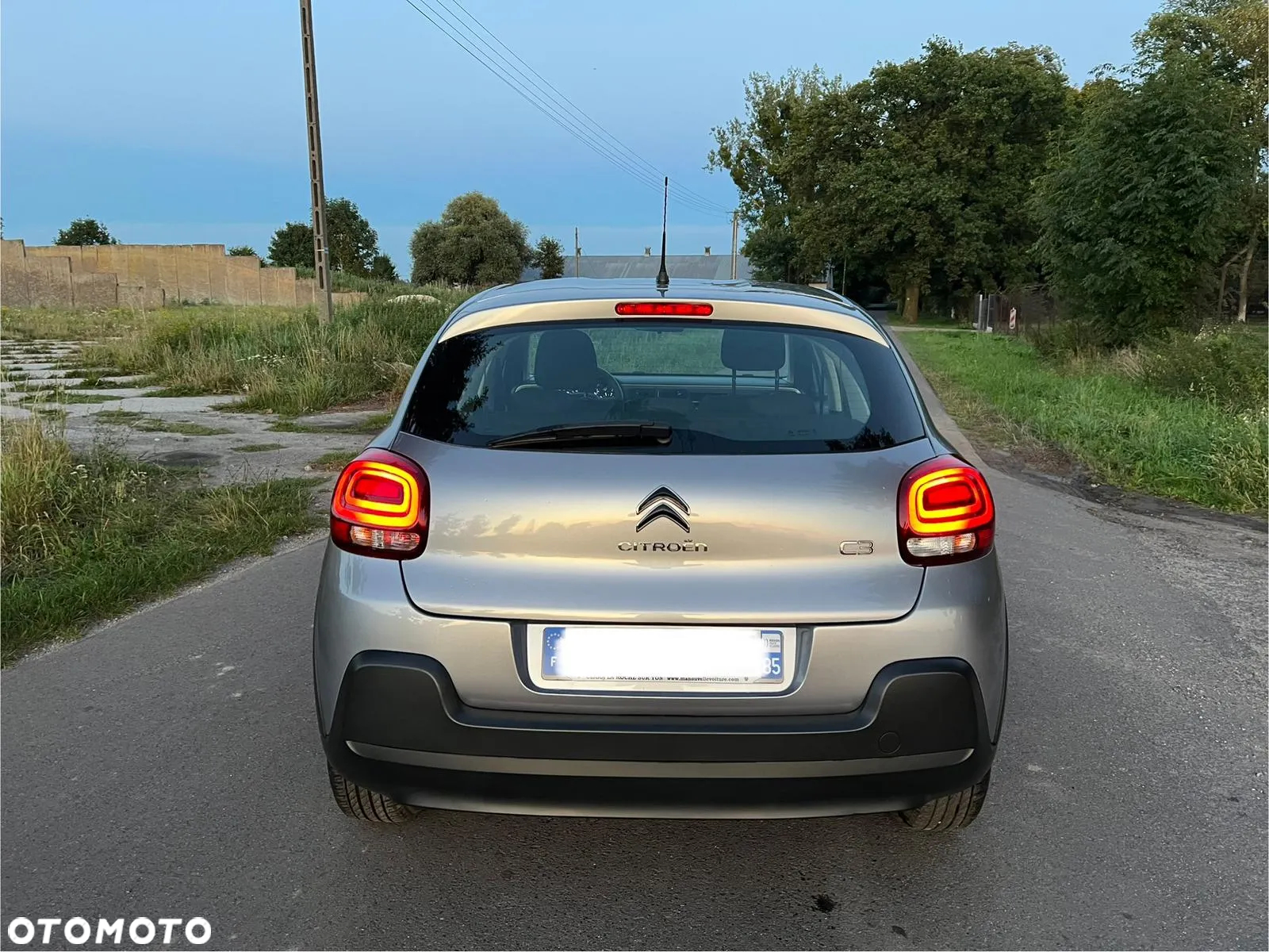 Citroën C3 BlueHDi 100 S&S PLUS - 8