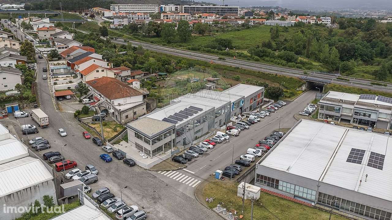 Armazém Industrial na Zona Central de Braga - Grande imagem: 5/41