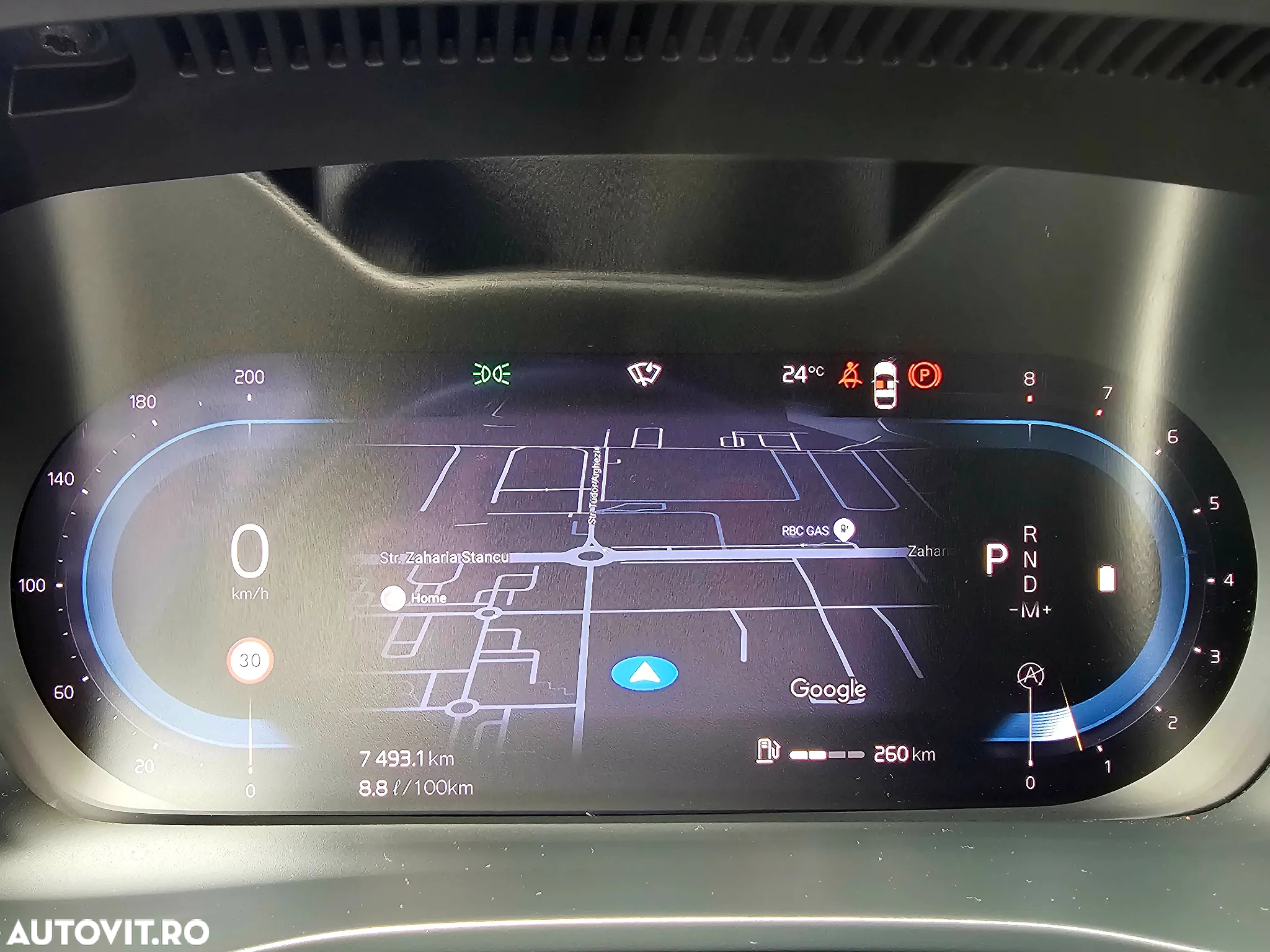 Volvo XC 40 B4 AT8 AWD Mild Hybrid R-Design - 25