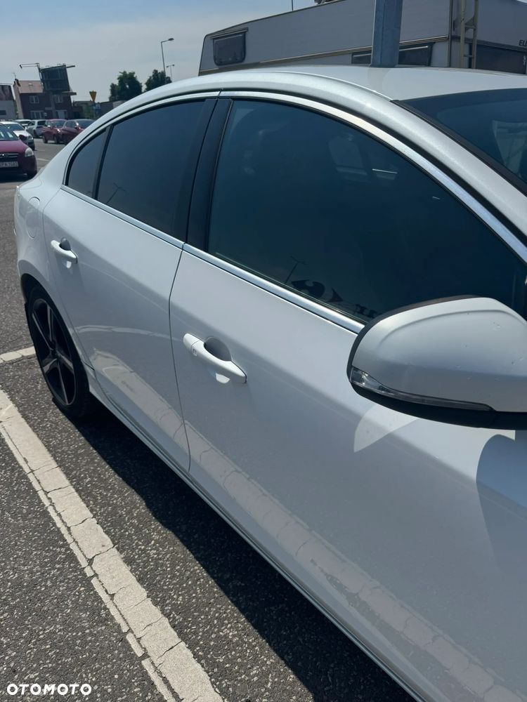 Volvo S60 T5 Drive-E R-Design Momentum - 3