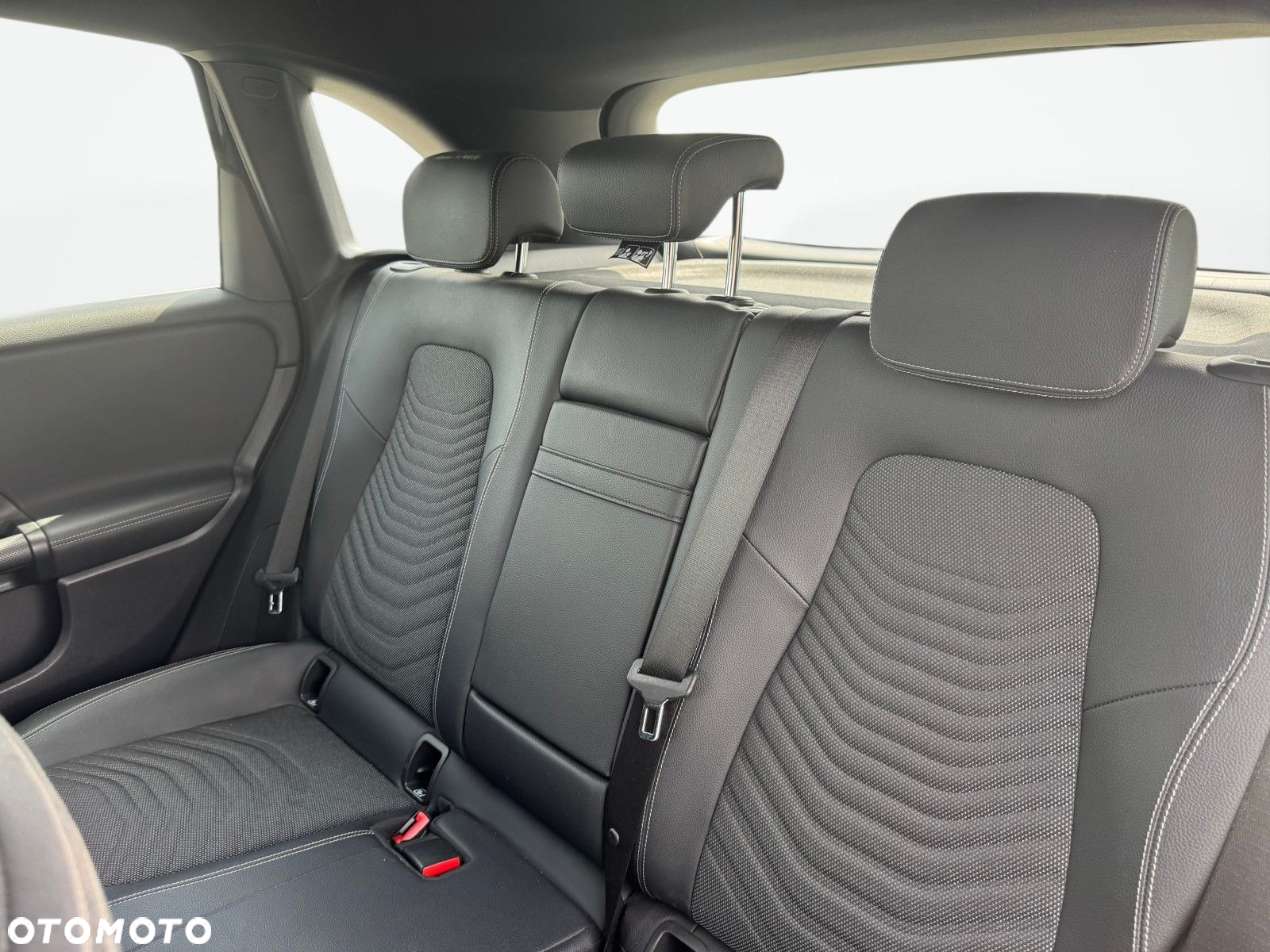 Mercedes-Benz Klasa B 180 Style 7G-DCT - 13