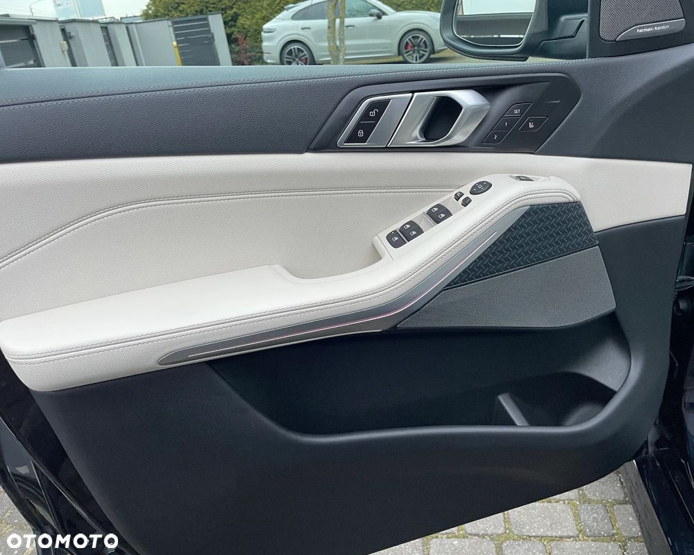 BMW X5 xDrive30d sport - 32