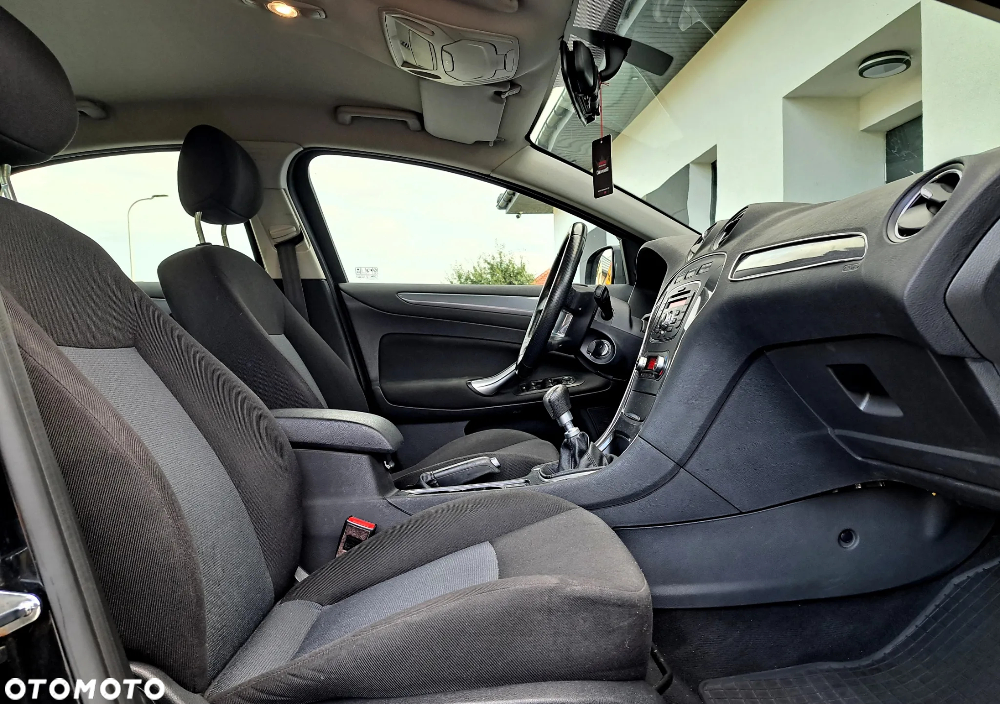 Ford Mondeo - 16
