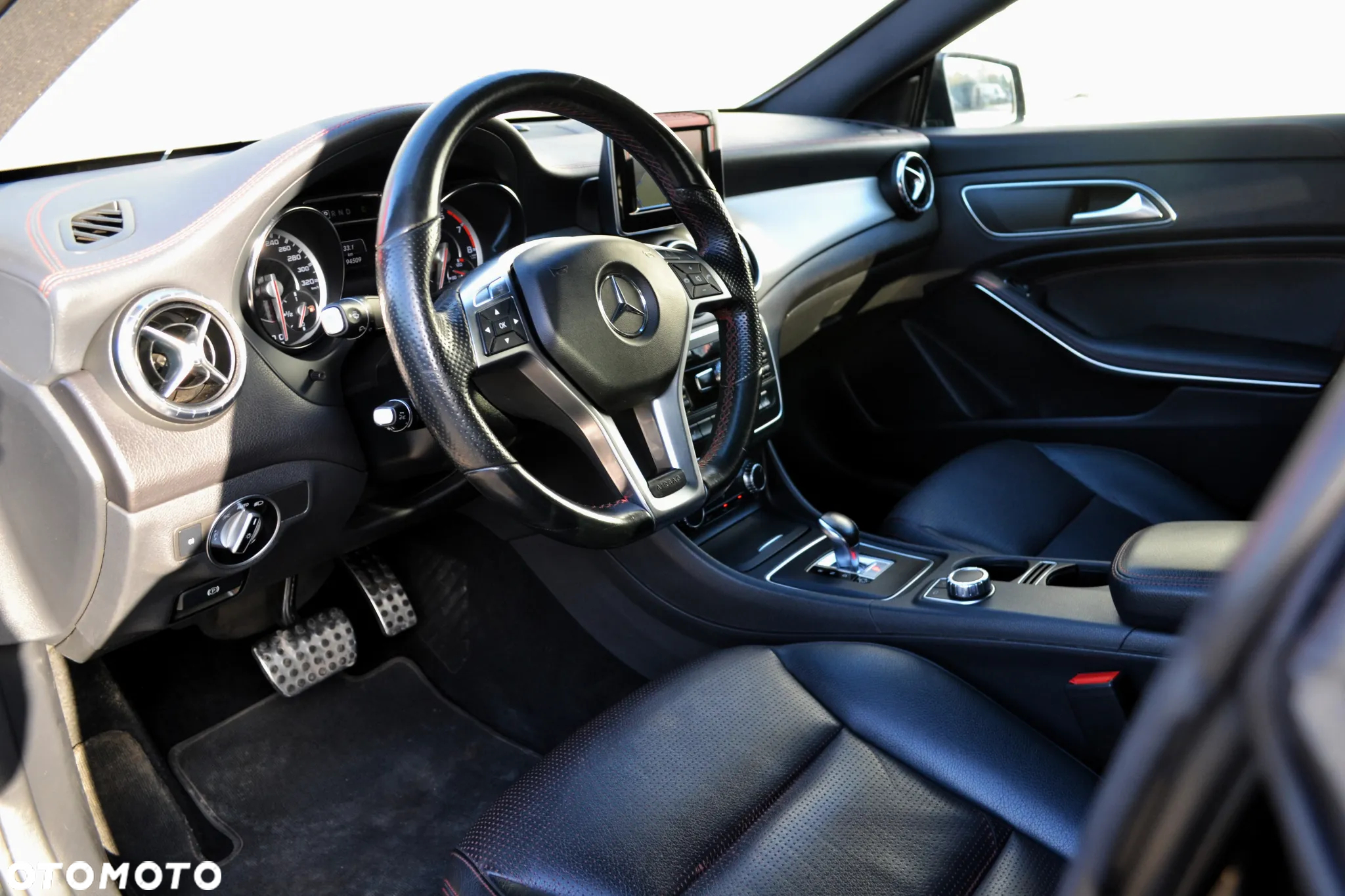 Mercedes-Benz CLA 45 AMG 4-Matic - 5