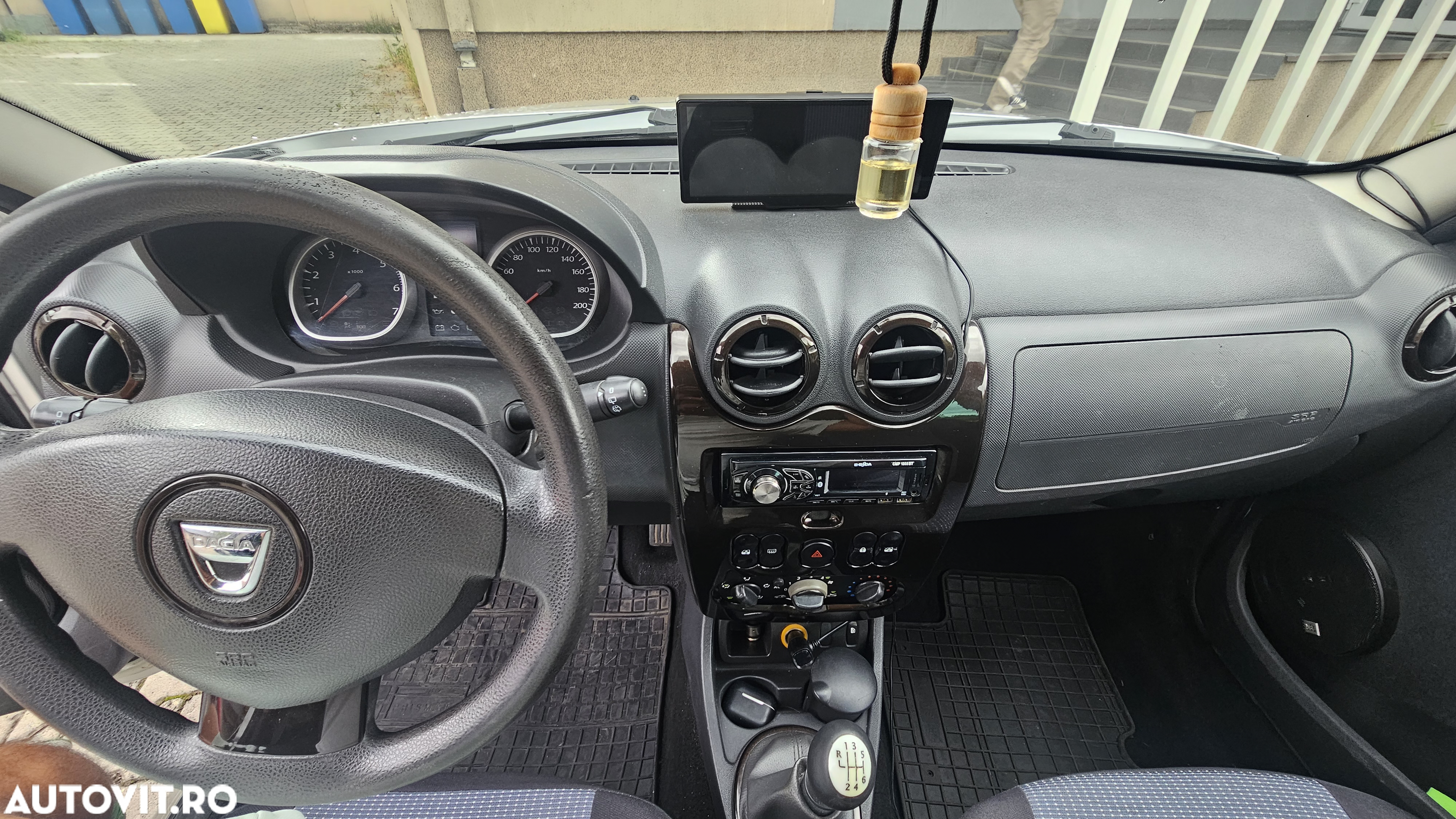 Dacia Duster 1.5 dCi 4x2 Ambiance - 3