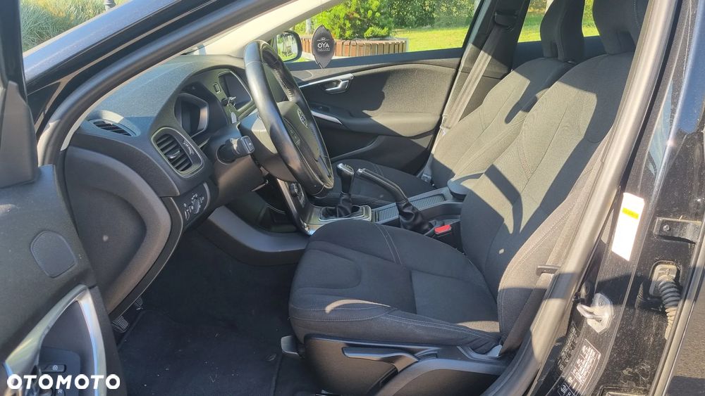 Volvo V40 T2 Kinetic - 14