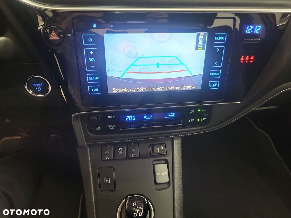 Toyota Auris - 14