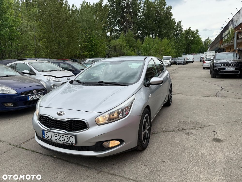 Kia Ceed 1.4 CRDi M - 11