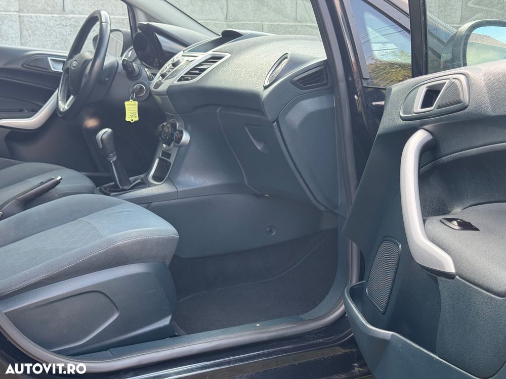 FORD Fiesta 2012 — imagine 12