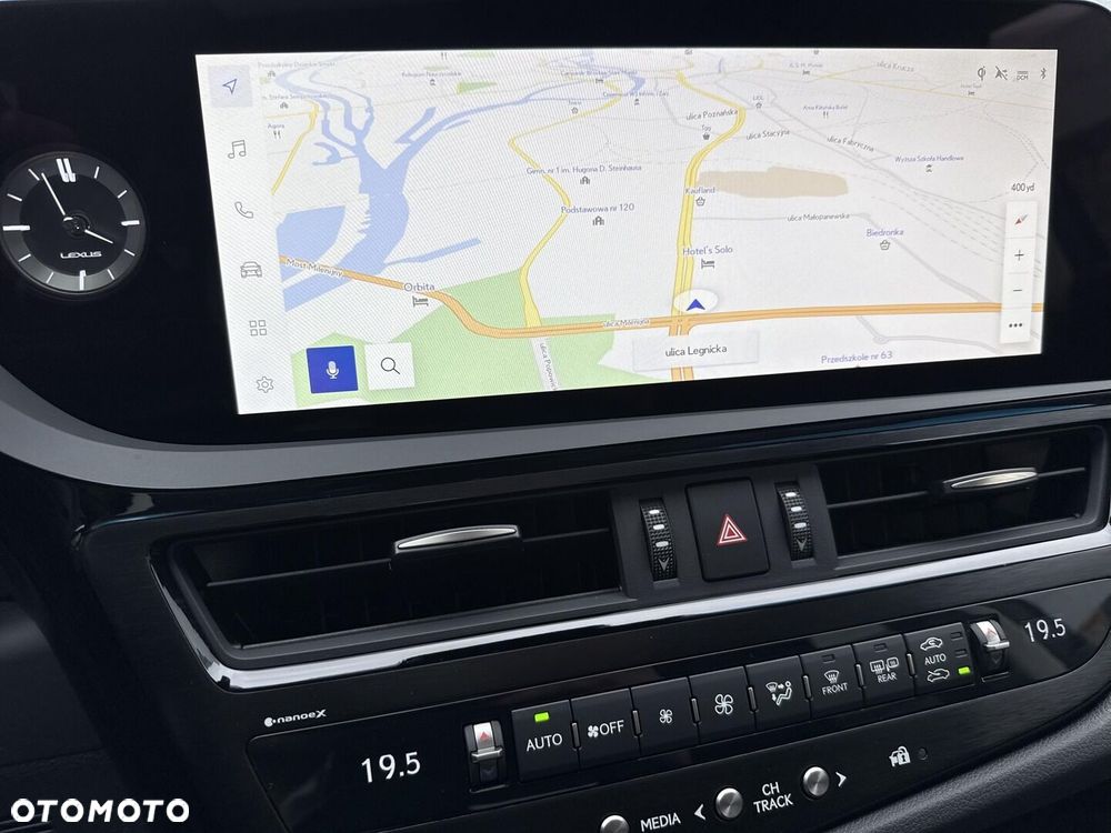 Lexus ES 300h Business Edition - 20