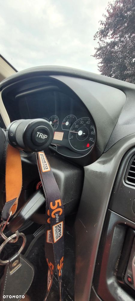 Fiat Grande Punto - 32
