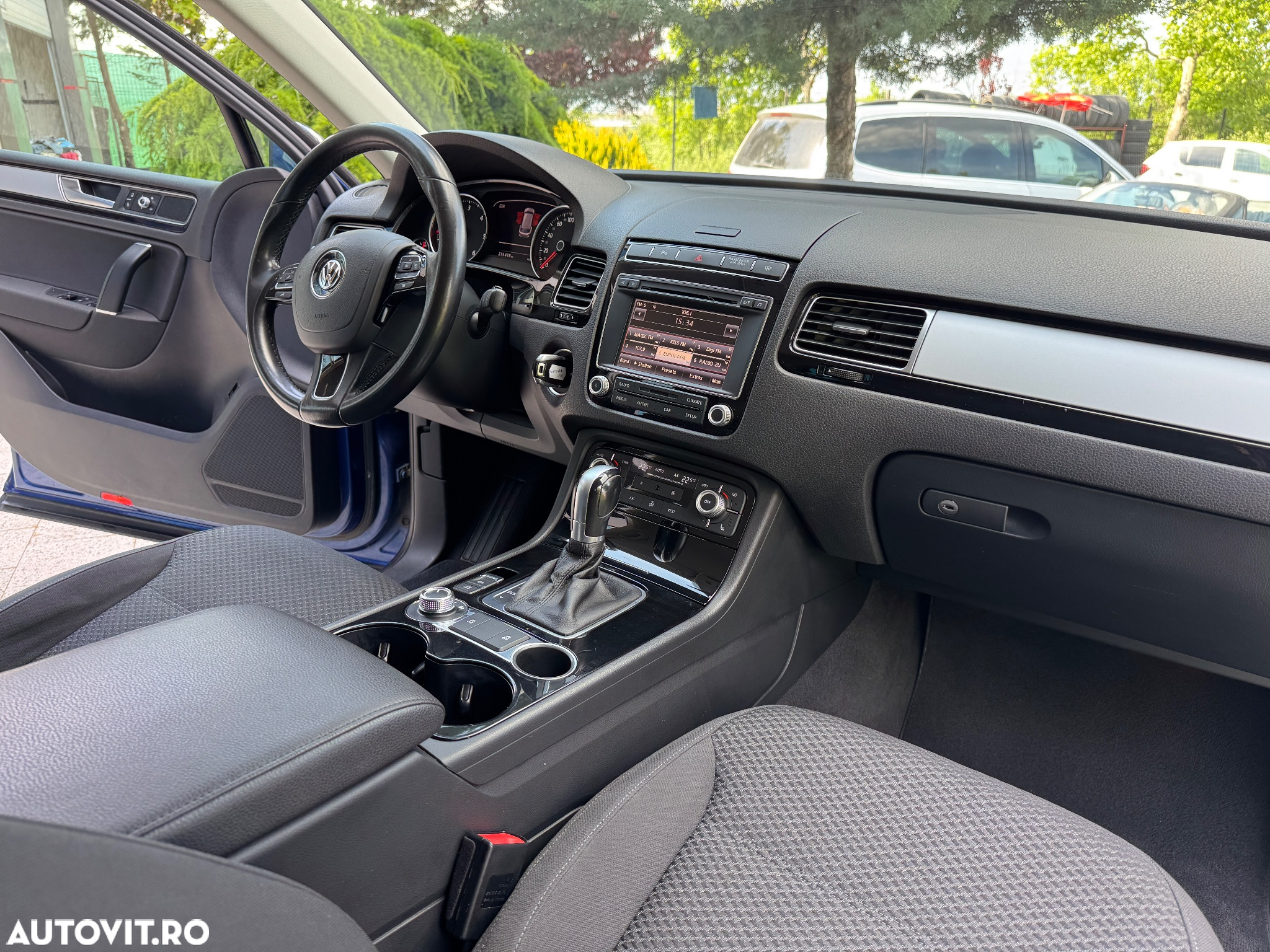 Volkswagen Touareg - 25