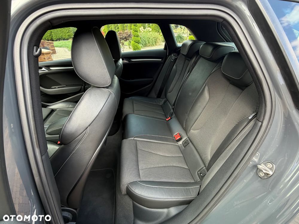 Audi A3 Sportback 2.0 TDI - 14
