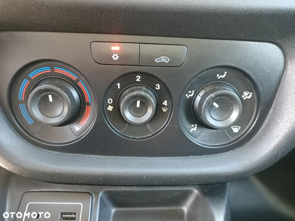Fiat Doblo Chłodnia 105KM 2 zasilania chłodni Klima - 19