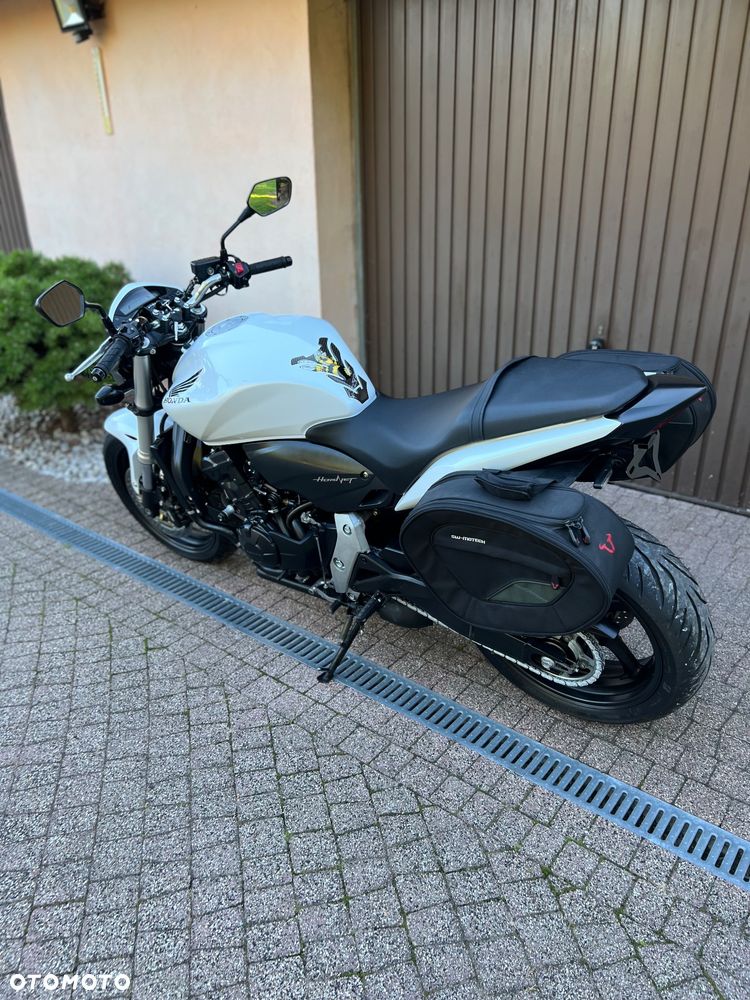 Honda Hornet - 22