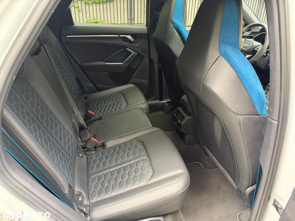 Audi RS Q3 2.5 TFSI quattro S tronic - 22