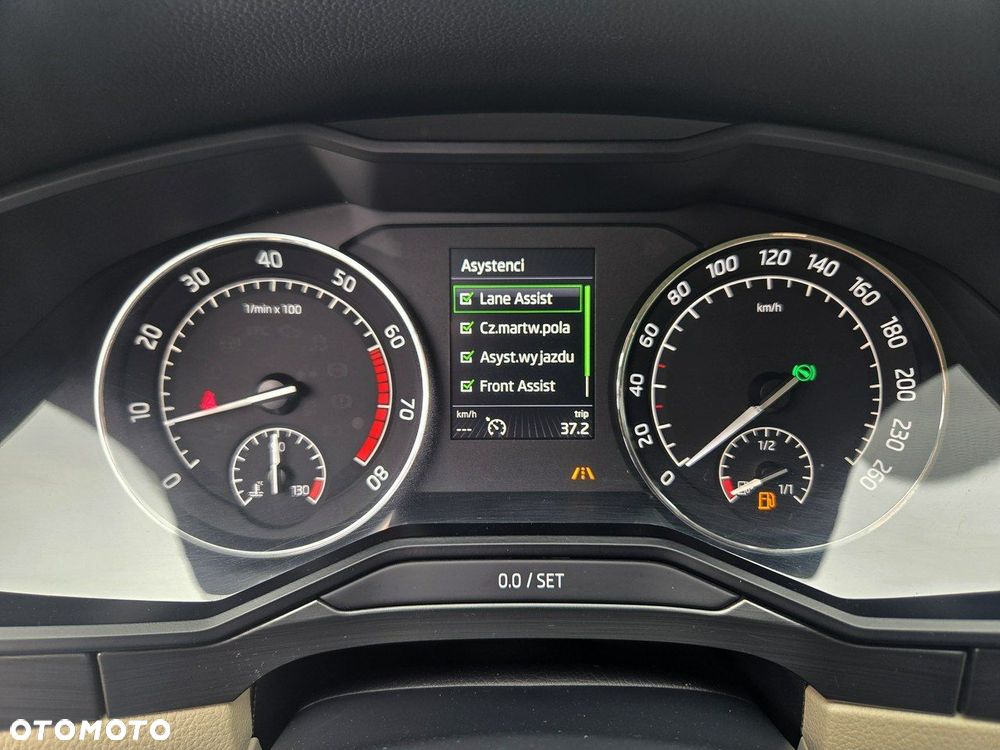 Skoda Superb 1.8 TSI Sportline DSG - 26