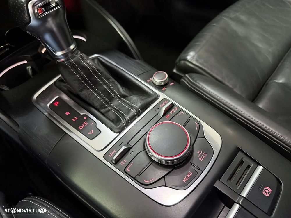 Audi A3 Limousine 2.0 TDI S tronic S line Sport Pack - 16