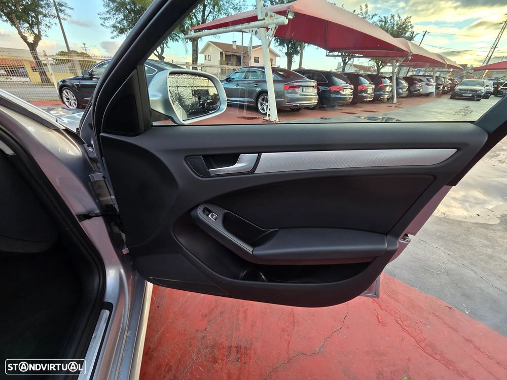 Audi A4 Avant 2.0 TDI multitronic S-line - 9