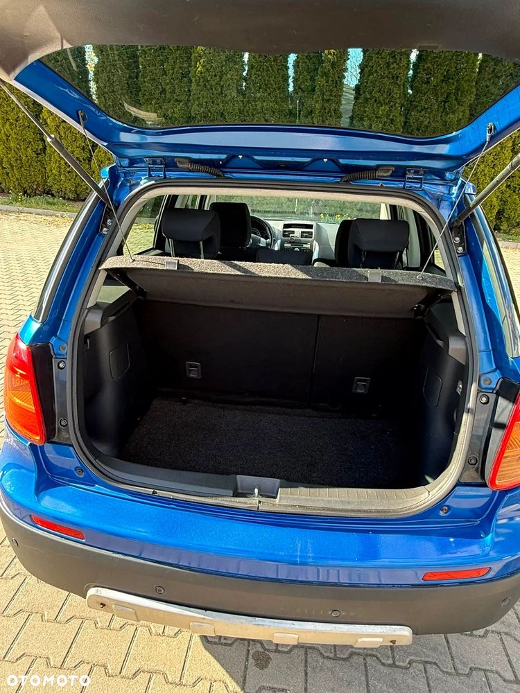 Fiat Sedici 1.9 Multijet 4x4 Dynamic - 10