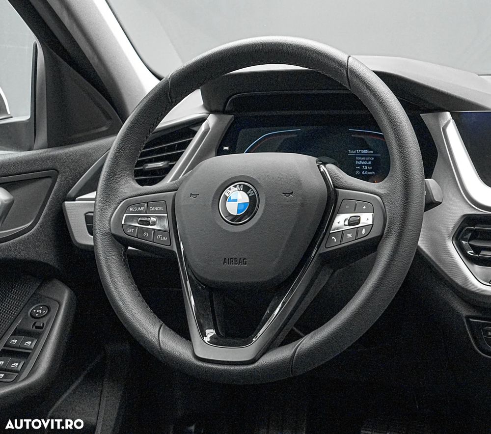 BMW Seria 1 - 17