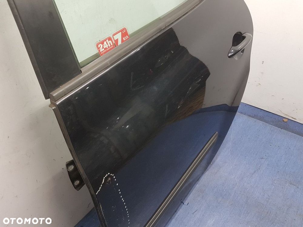 KIA VENGA DRZWI TYŁ LEWE 9F - 6