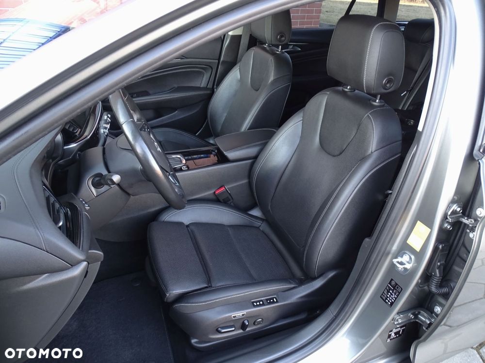 Opel Insignia 2.0 CDTI Exclusive S&S - 17