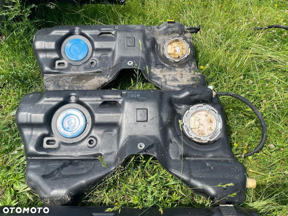 ZBIORNIK POMPA PALIWA BMW G30 G31 DIESEL - 2