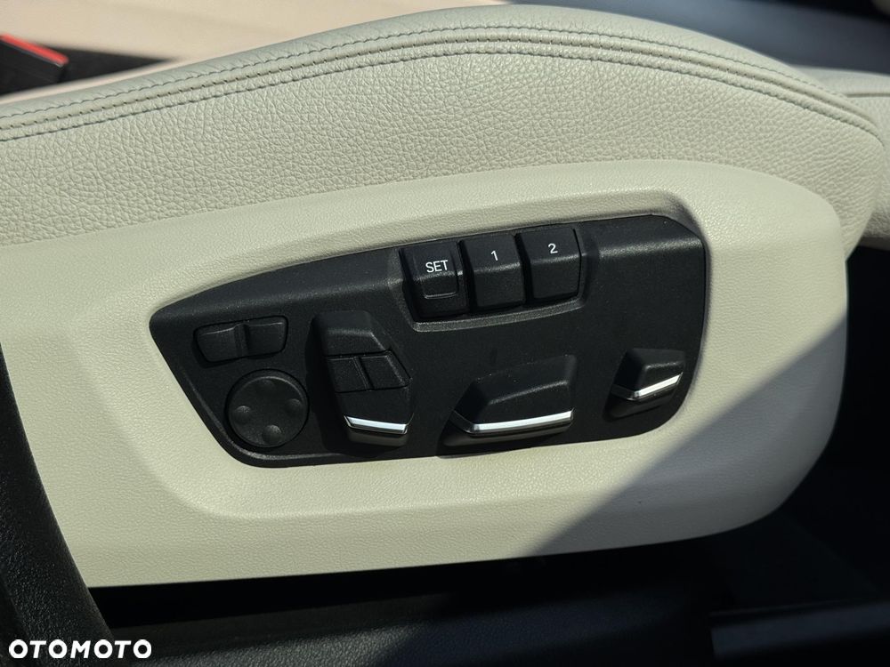 BMW X5 xDrive30d Sport-Aut - 16