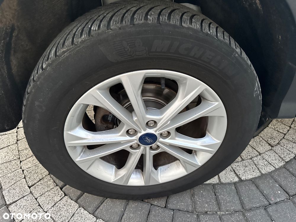 Ford Kuga 2.0 TDCi 2x4 Trend - 16