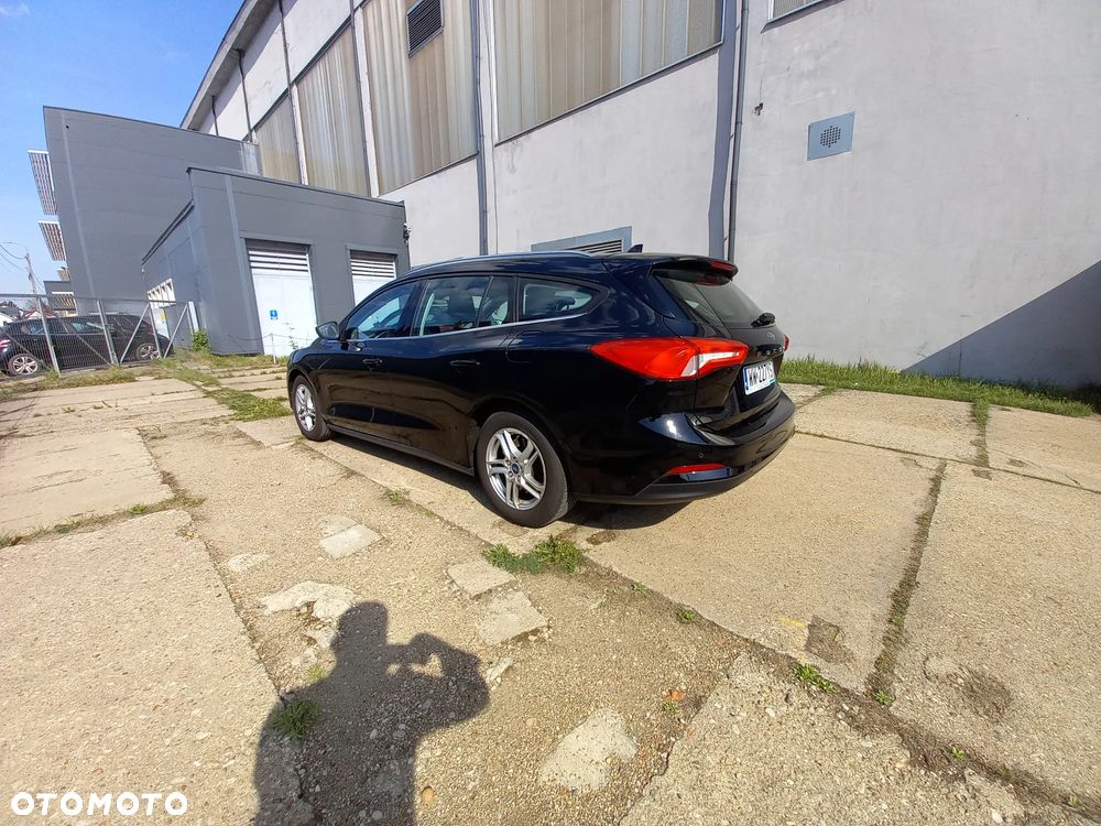 Ford Focus 1.0 EcoBoost Trend - 6