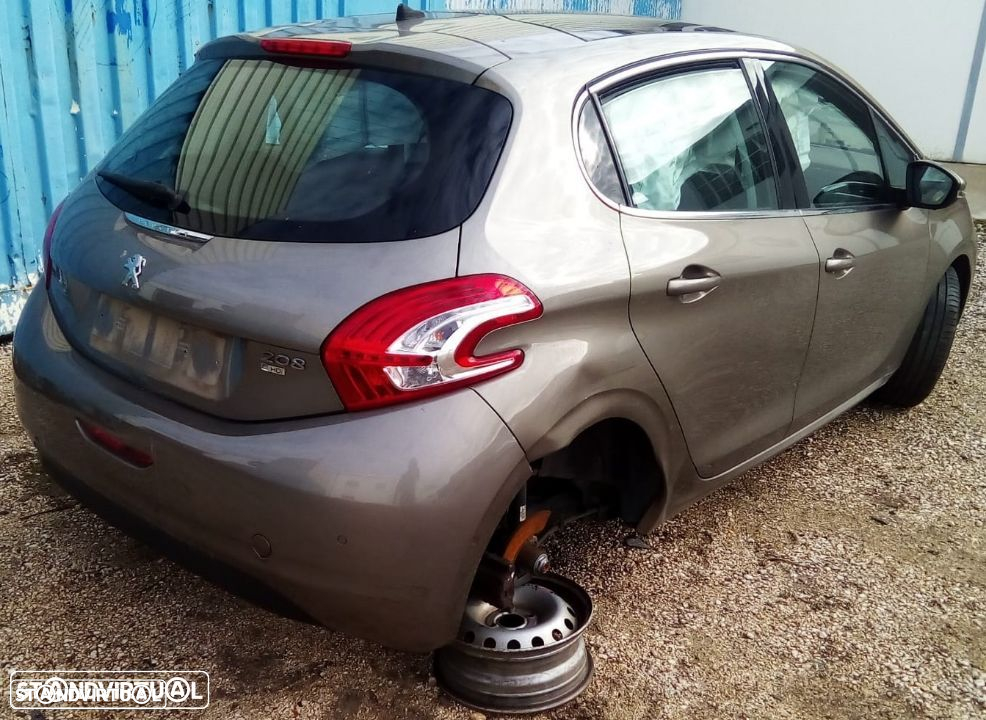 Peugeot 208 1.6 HDi de 2012 para peças - 10