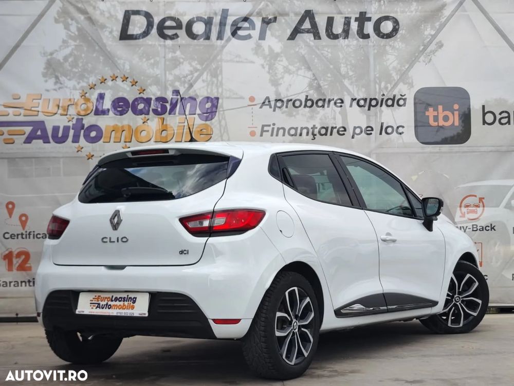 Renault Clio - 6