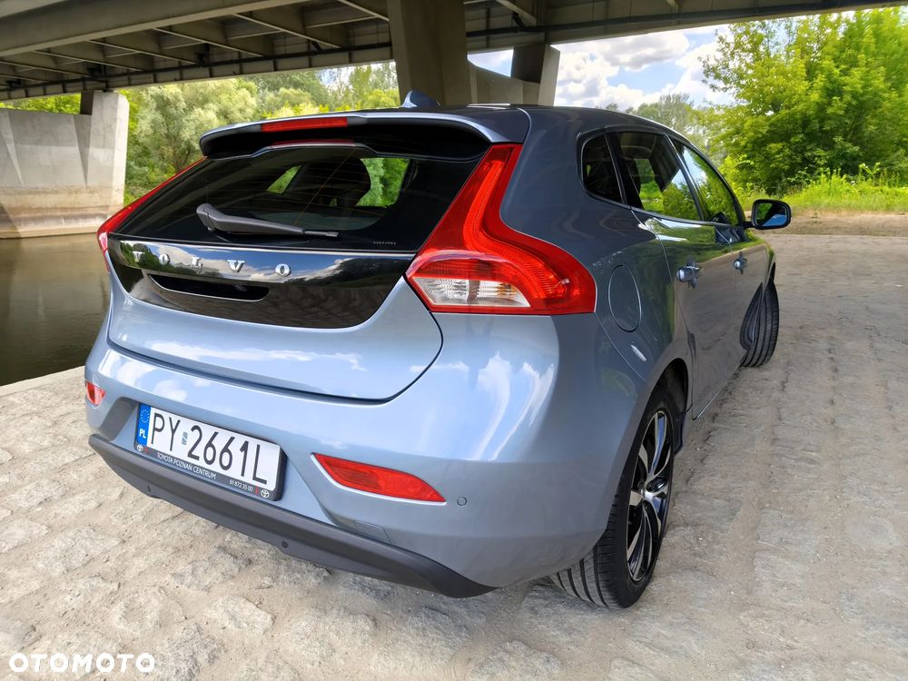 Volvo V40 T2 Drive-E Momentum - 13
