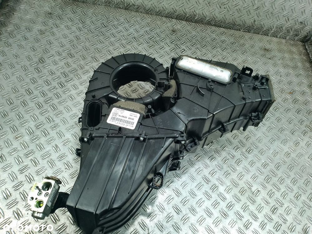 NAGRZEWNICA KOMPLETNA AUDI Q7 (2005-2015) 4L0820004E 3.0 TDI - 2