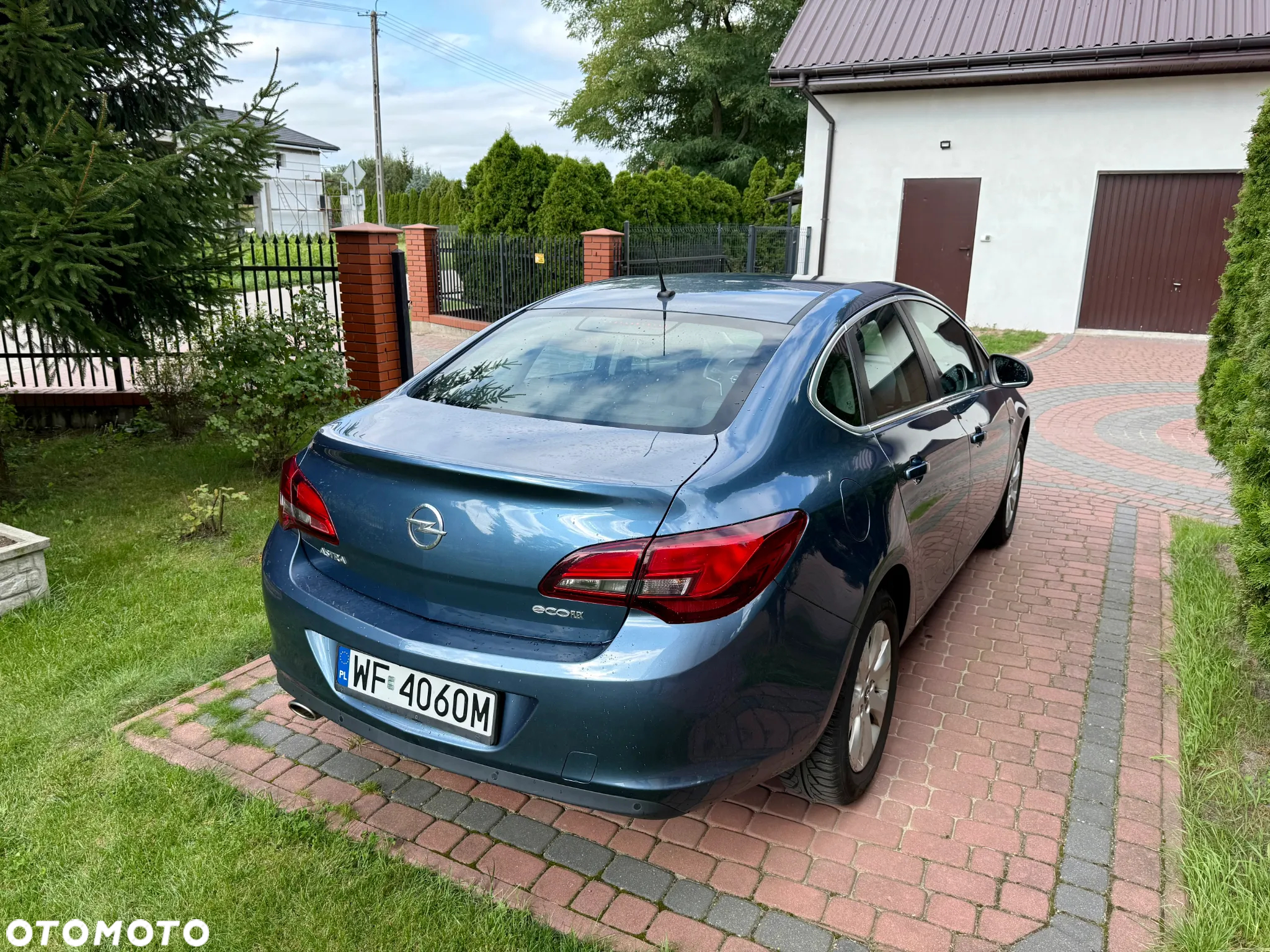 Opel Astra IV 1.4 T Active EU6 - 3