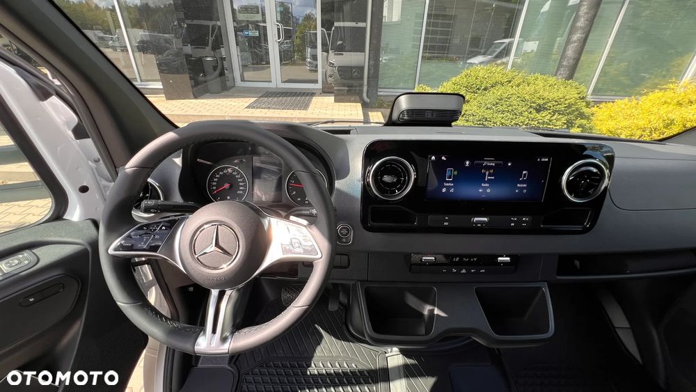 Mercedes-Benz Sprinter 319 CDI - 10