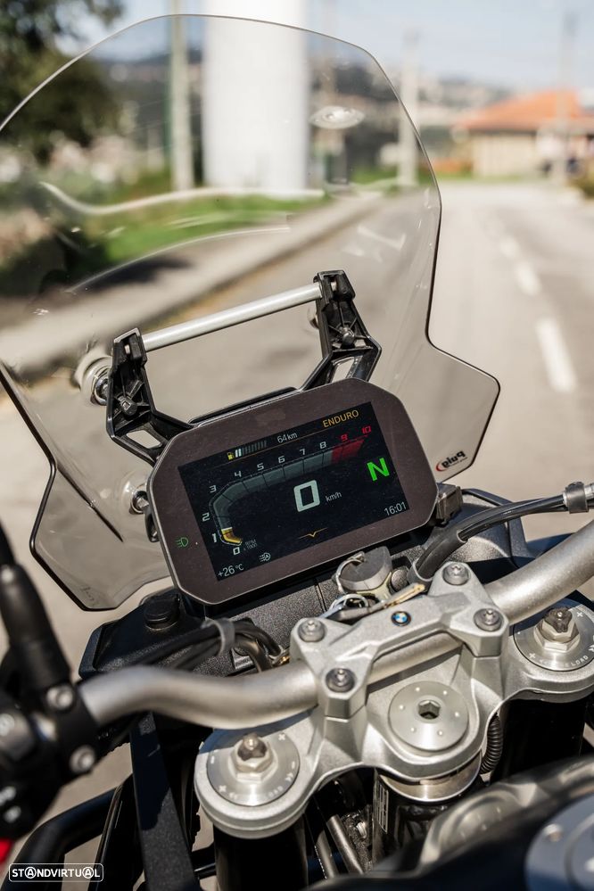 BMW F 900 GS Triple Black - 11