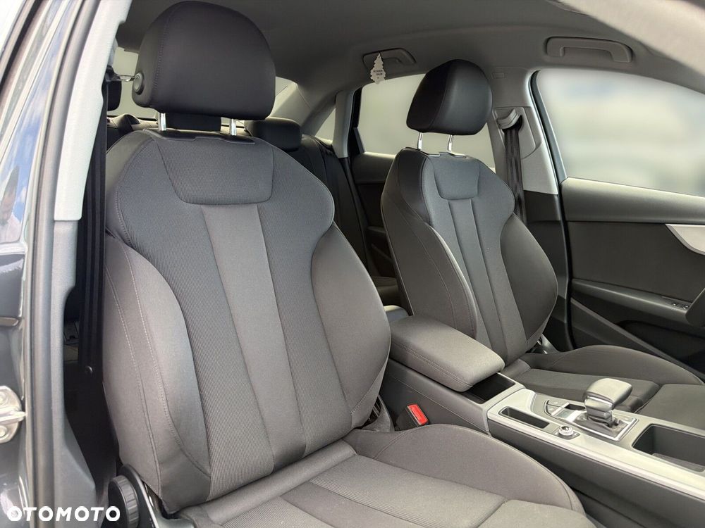 Audi A4 Limousine - 15