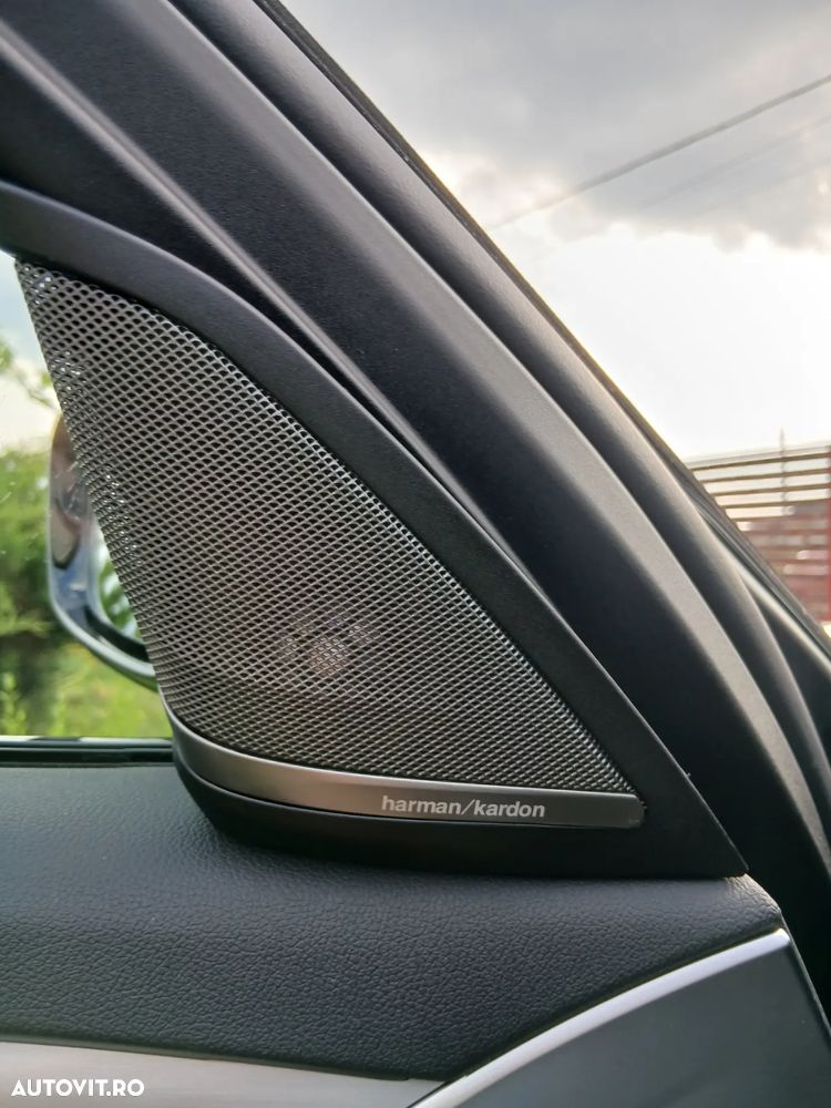 BMW Seria 5 530i Aut. M Sport Edition - 35