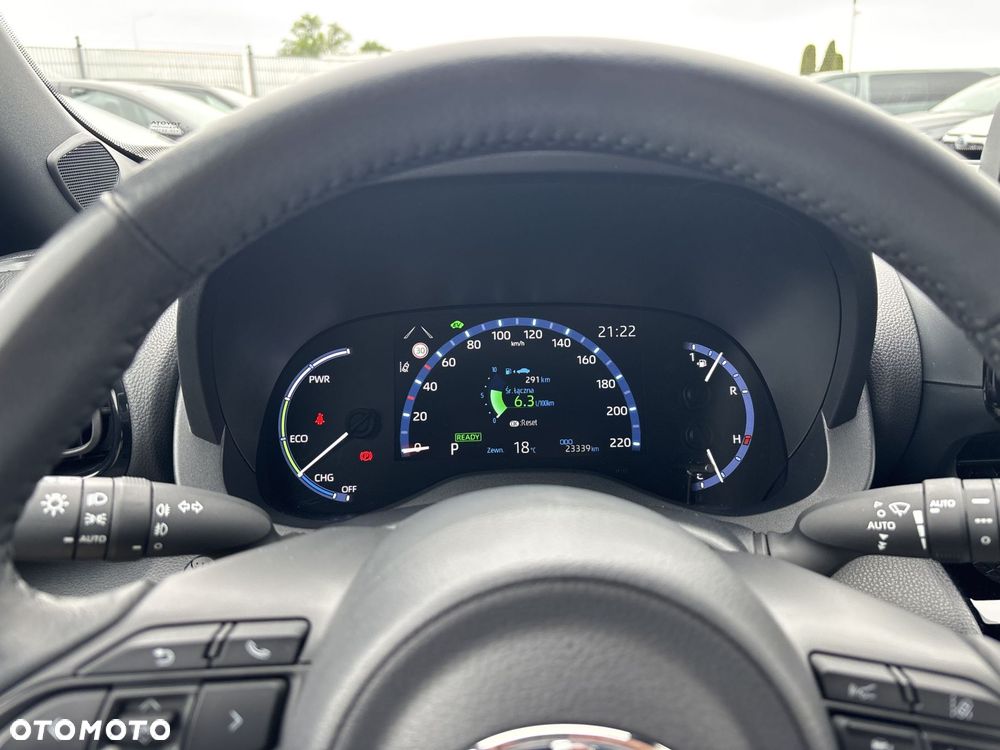 Toyota Yaris Cross Hybrid 1.5 Comfort 4x4 - 18