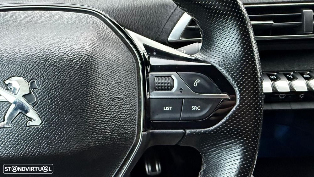 Peugeot 3008 1.2 PureTech GT Line - 25