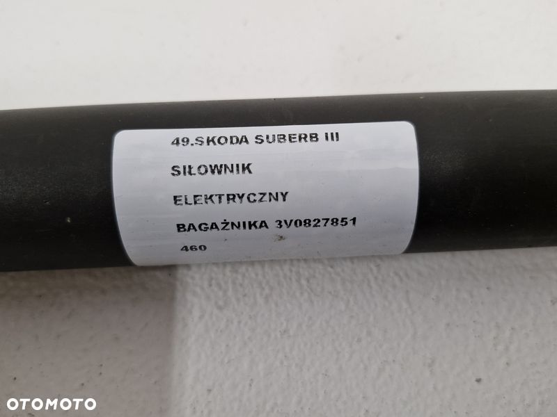 SKODA SUPERB III SIŁOWNIK ELEKTRYCZNY BAGAŻNIKA 3V0827851 - 3