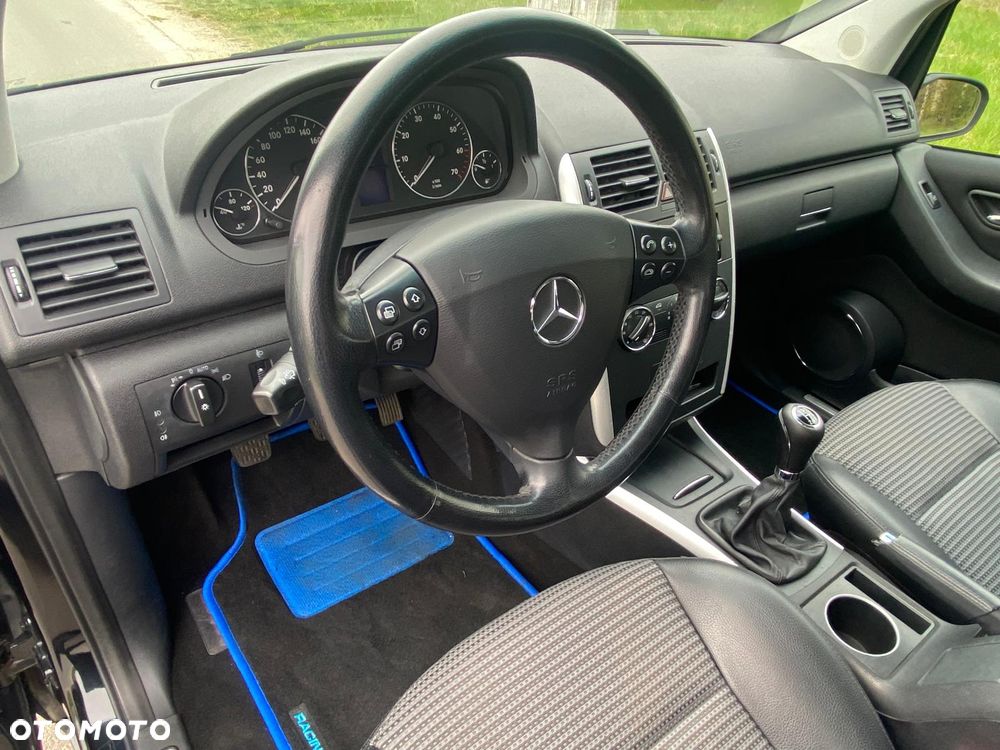 Mercedes-Benz Klasa A 170 Avantgarde - 28