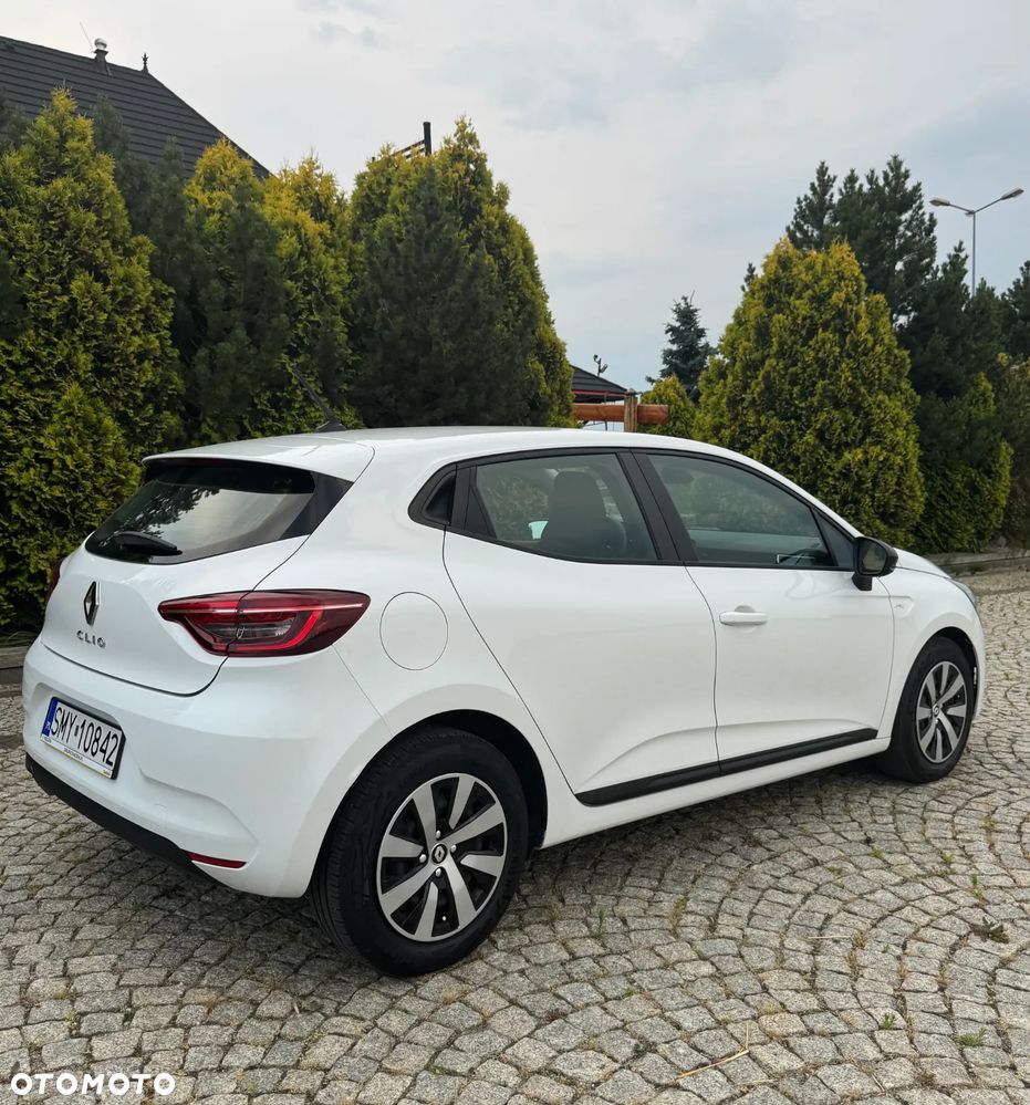 Renault Clio - 9