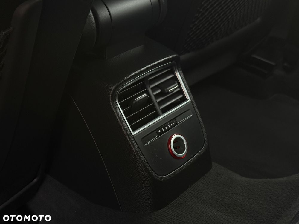 Audi A3 Sportback 1.2 TFSI S tronic S line Sportpaket - 30